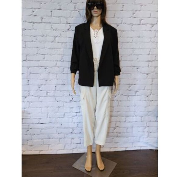 BR SPORT, Cream coloured wide leg performance cargo pant - Picture 13 of 15